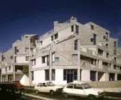 Kompleks 99 mieszkań komunalnych (w którym każde z nich jest inne) w Ivry-sur-Seine