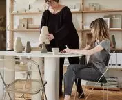 Anna Olga Chmielewska and Jola Skóra in the studio