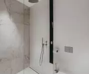 Bathroom kept in whites