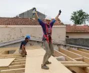 installation of the roof support structure