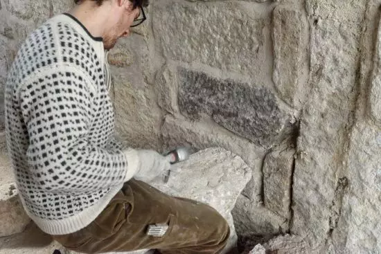 przygotowywanie podłoża kamiennego pod panele ścienne przygotowywanie podłoża kamiennego pod panele ścienne