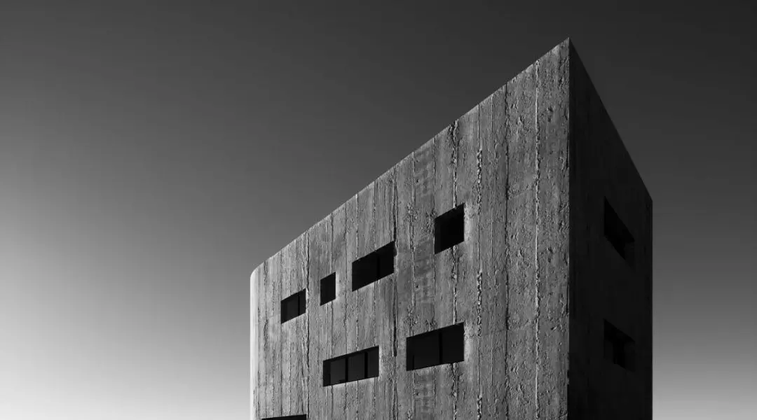 Nagrodzona praca w konkursie „Architektura Betonowa – Gra Brył – Dom w Krajobrazie”