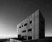 Nagrodzona praca w konkursie „Architektura Betonowa – Gra Brył – Dom w Krajobrazie”