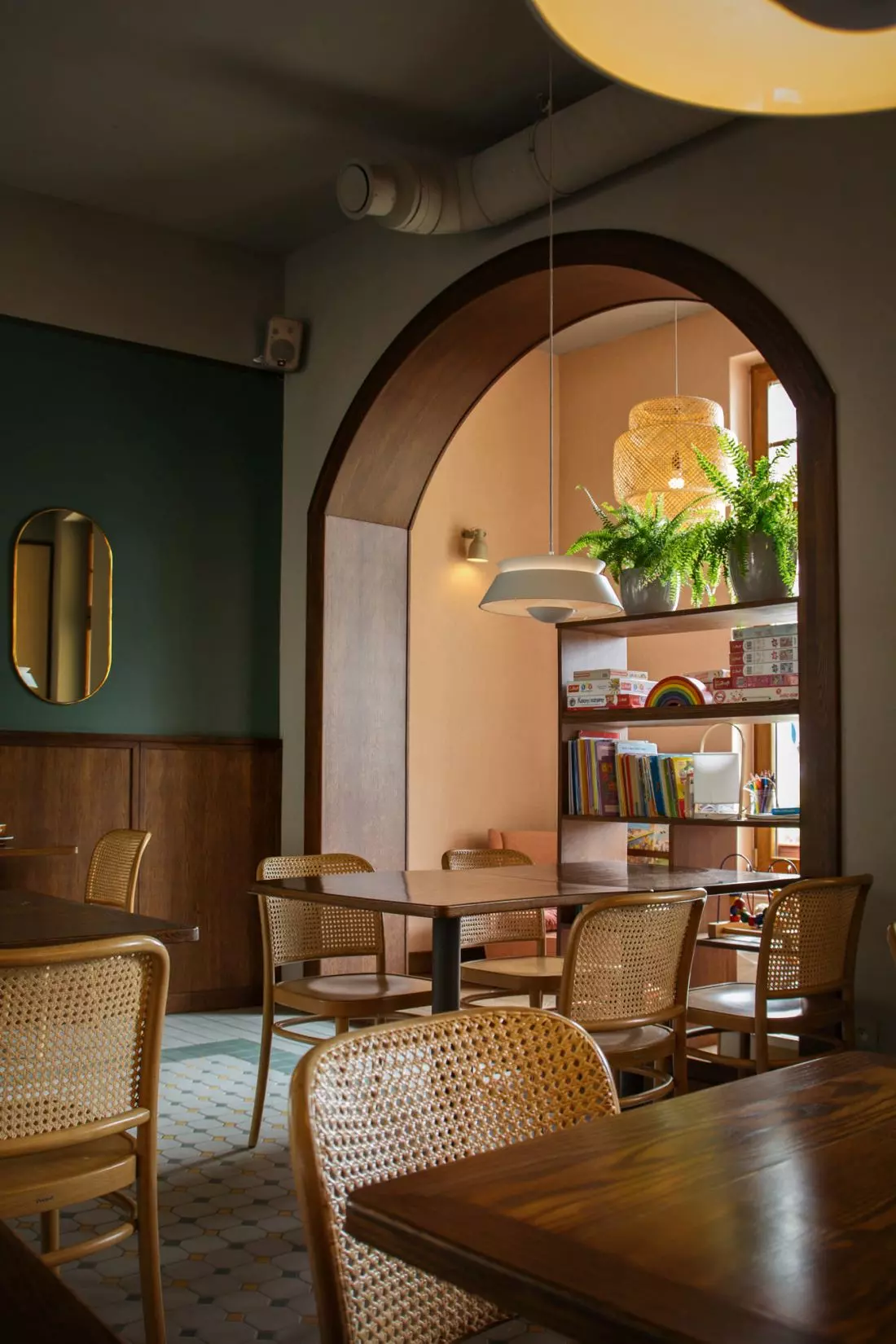 w najmniejszej części
restauracji wygospodarowano kącik dla najmłodszych