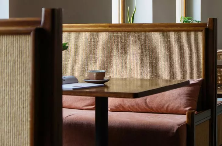 sisal braids on the backrests