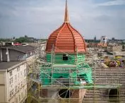 The tower was rebuilt preserving its original shape and color
