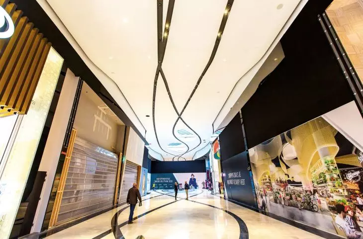 Elegenaz's smooth acoustic ceiling in the largest shopping mall in the Netherlands