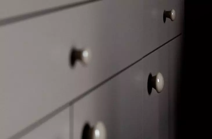 Dark details, dresser