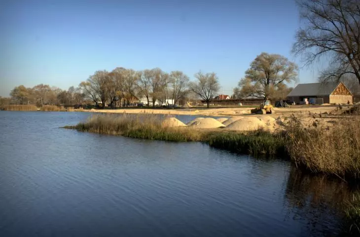 Swimming pool and beach before modernization began