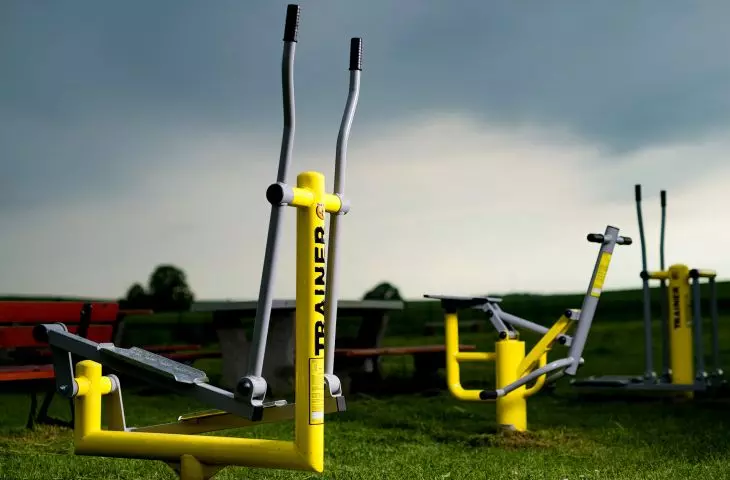 Trainer outdoor gym