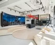 showroom na parterze budynku