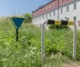 Instalacja na Wzgórzu św. Wawrzyńca w Gdyni: meble miejskie ready-made