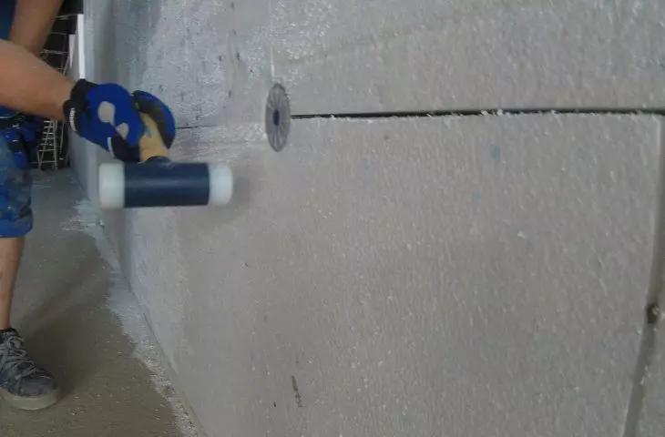 Facade pin R-TFIX-8M