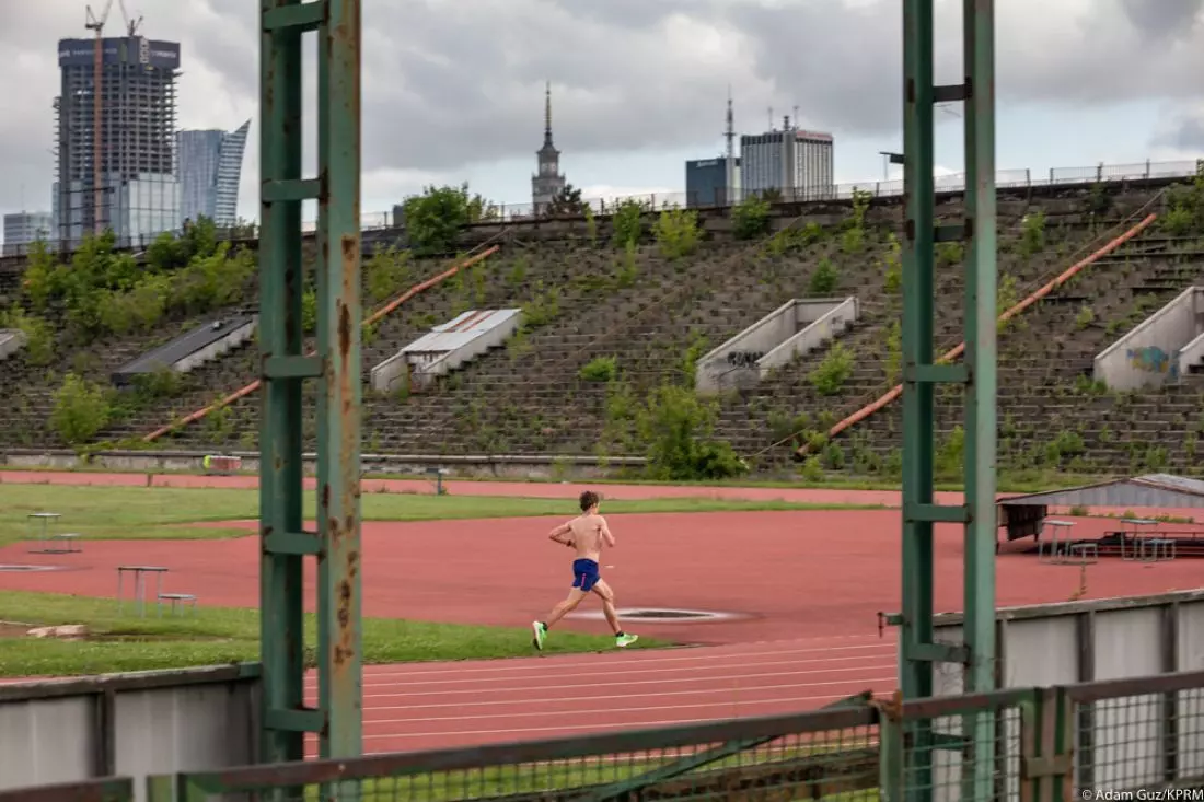 Stadion Skry