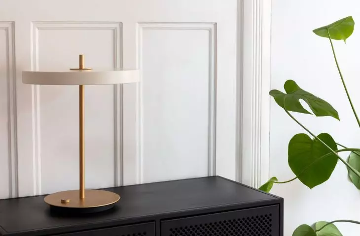 Asteria lamps, table