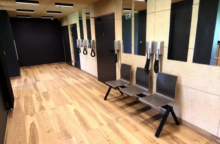 Eisenberg Street swimming pool, locker rooms