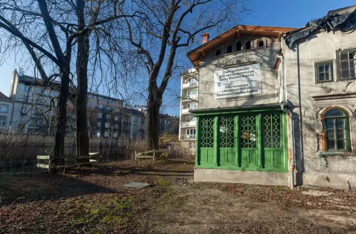 Strange 19th century villa of the Kossaks 
