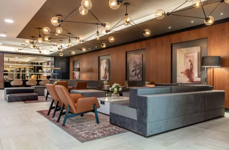 lobby w hotelu Radisson Blu, Bazylea