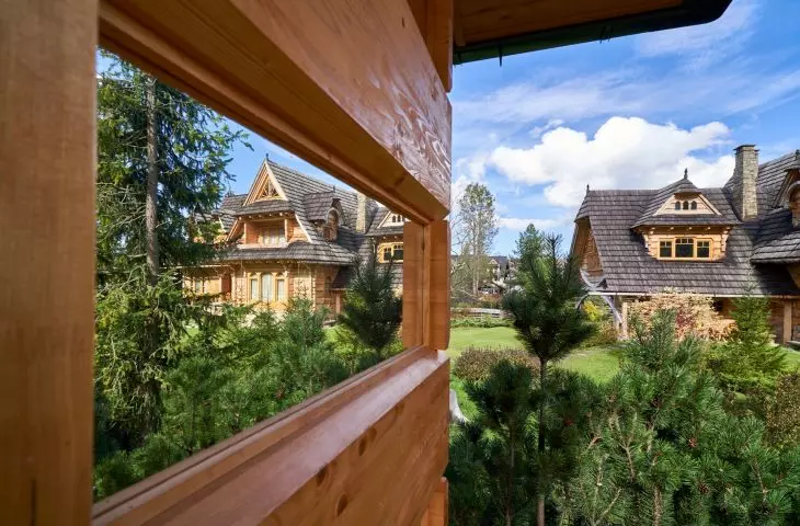 Houses in the Strążyska Valley, reflected