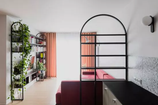 kuchnię od salonu oddziela pergola