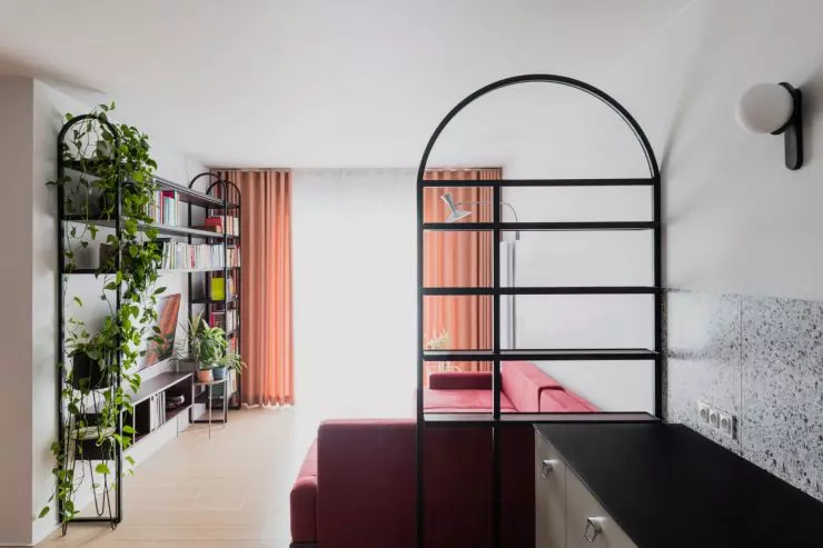 kuchnię od salonu oddziela pergola
