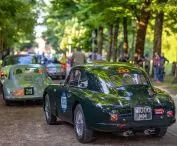 Aston Martin 