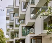 detal apartamentowca przy ulicy Potockiej w Warszawie
