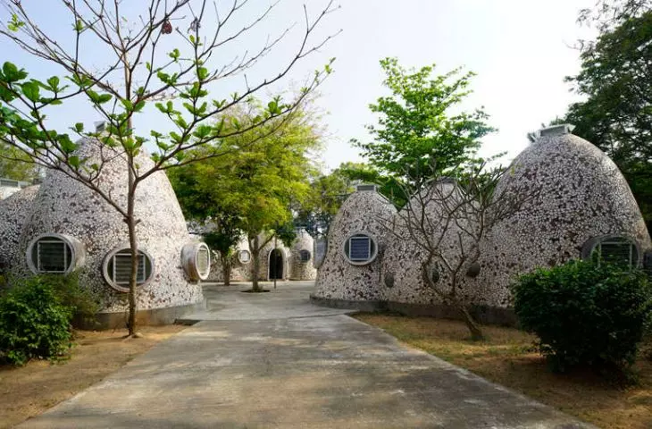 Voluntary Home was established for homeless children, the foundation located in Puducherry was completed in 2010