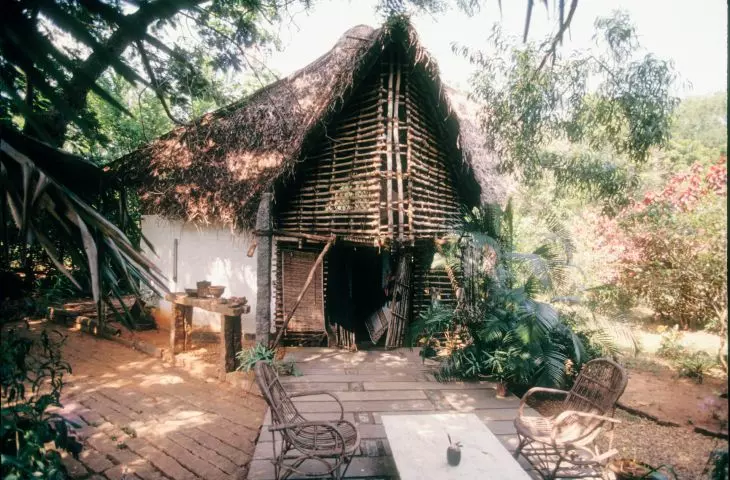Hut Petite Ferme - the first project of the architect's own home in Auroville