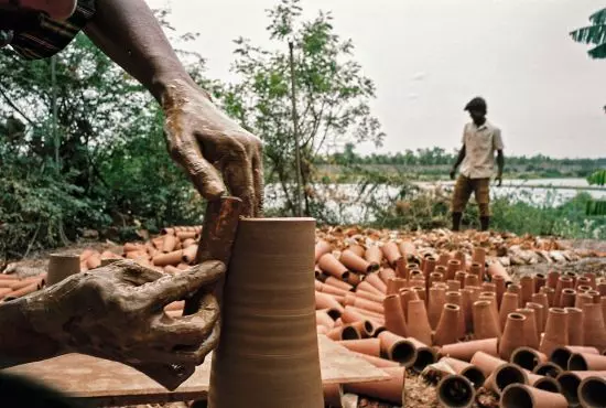produkcja ceramic pipes used to build Wall House