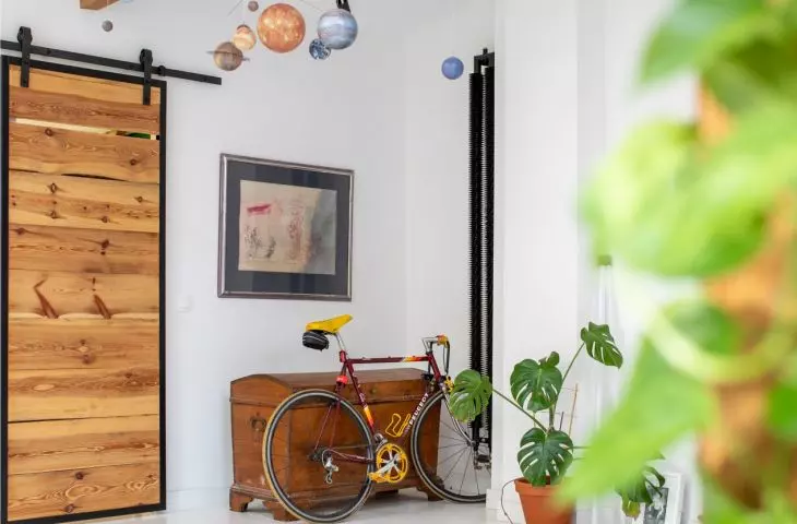 Loft w Poznaniu, dużo białej przestrzeni
