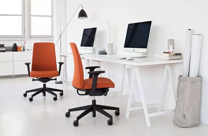 Motto swivel chair collection