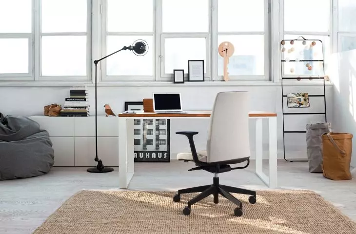 Motto swivel chair collection