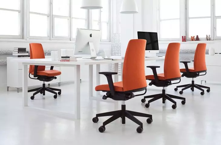Motto swivel chair collection