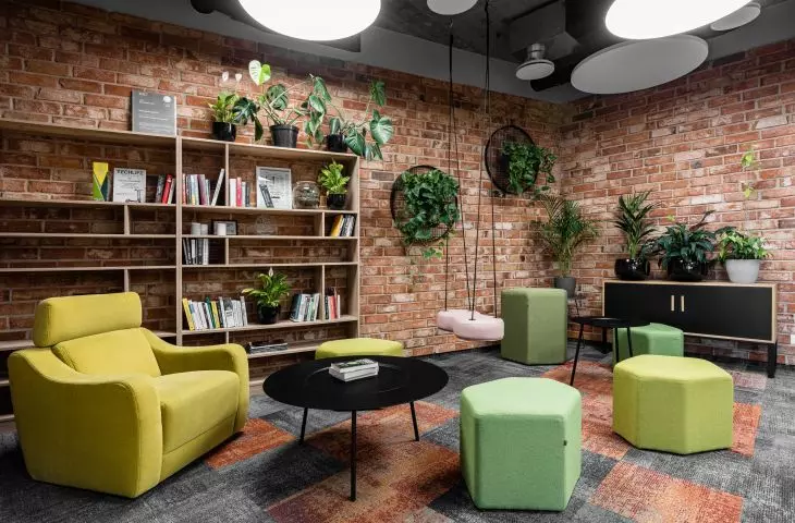 Columbus Energy office, space in natural tones