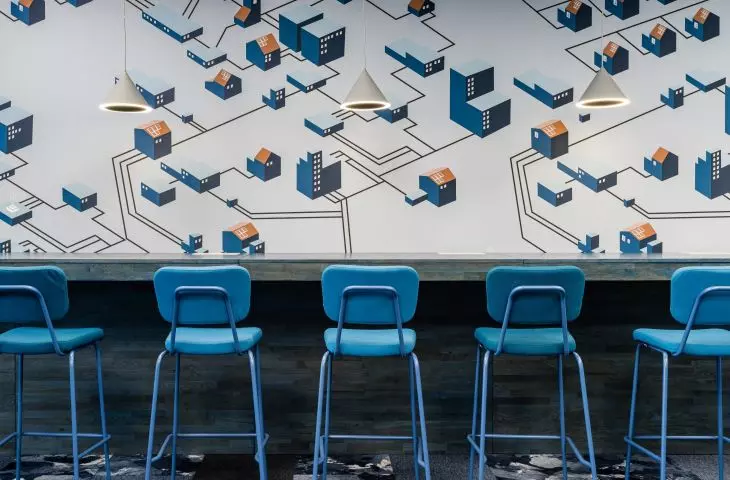 Blue city motif on the walls