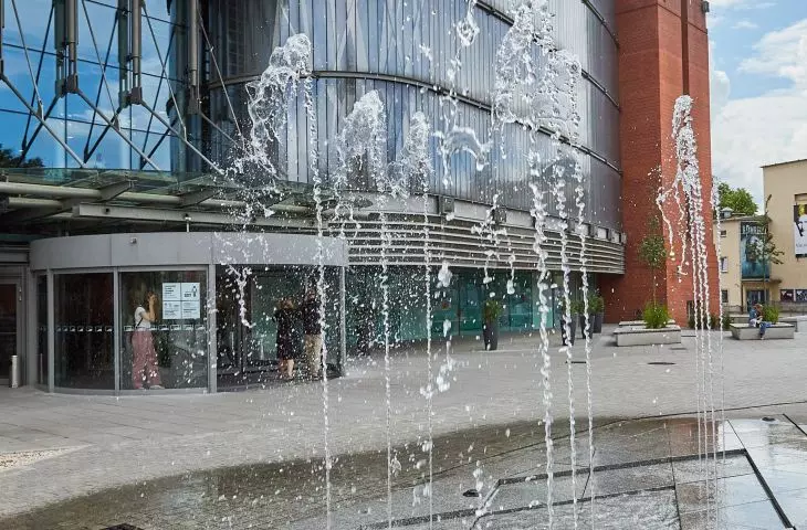 Square in front of Stary Browar in Poznan on Ratajczaka Street after revaluation by 1050 Pracownia Architektury