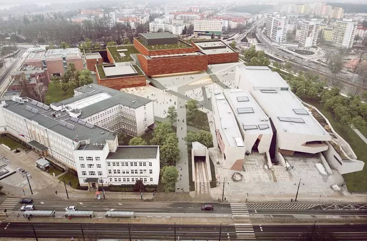 Competition design for the headquarters of the CAMERIMAGE European Film Center in Toruń