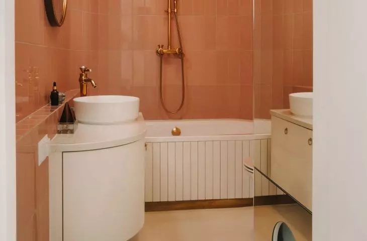Pink bathroom and litter box stash 
