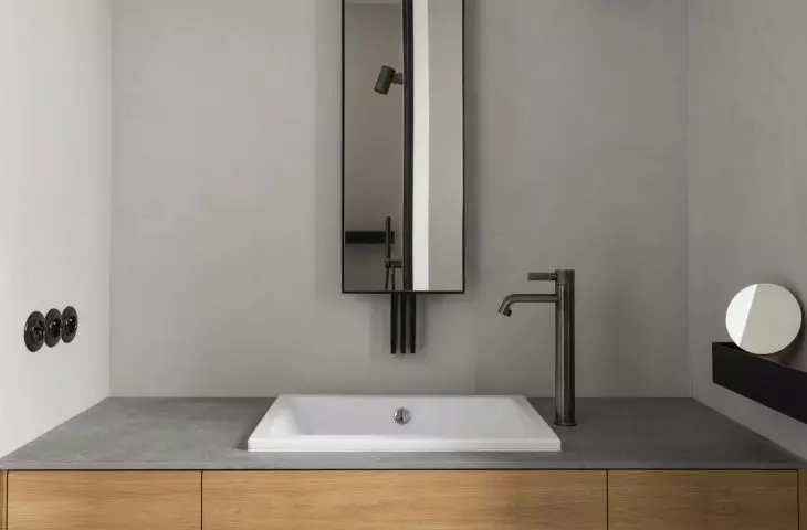 smaller bathroom on the first floor