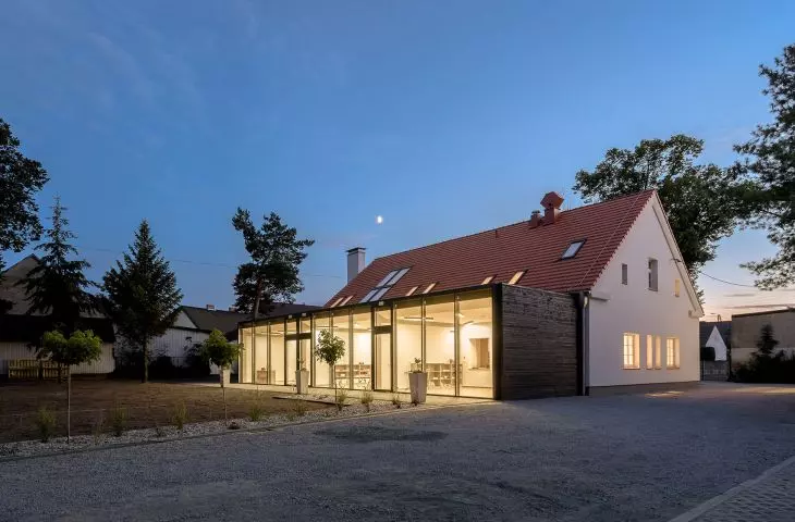 Adaptacja budynku szkoły na przedszkole, proj.: PORT