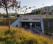 Zejście do tunelu prowadzącego na przystanek szybkiego tramwaju