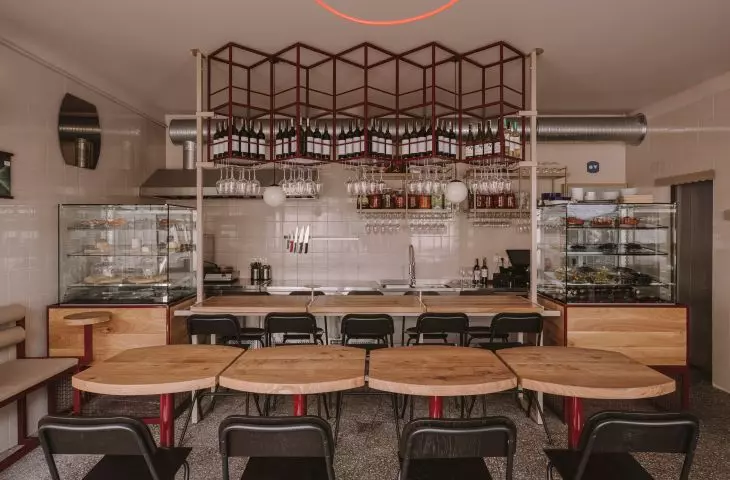 Wine bar I'm flowing