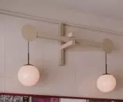 It is also worth paying attention to the lighting 