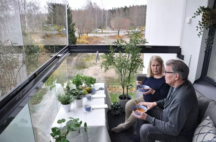 Lumon frameless balcony glazing systems