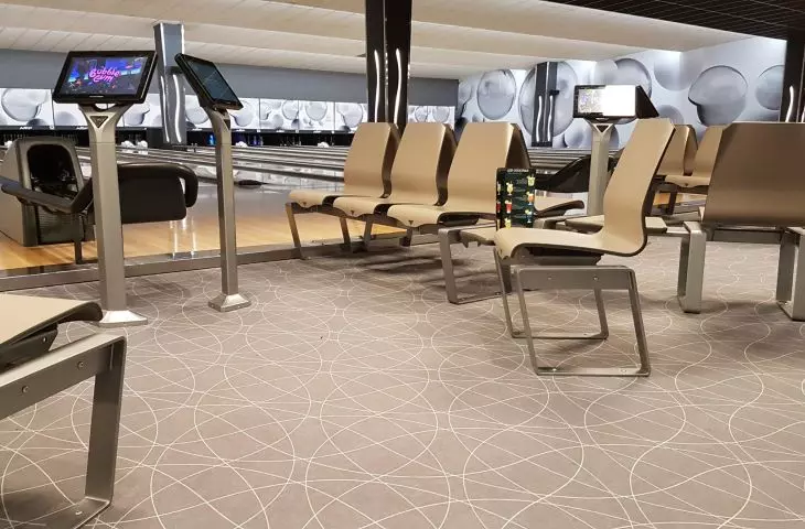 drukowane wzory na podłodze według projektu klienta