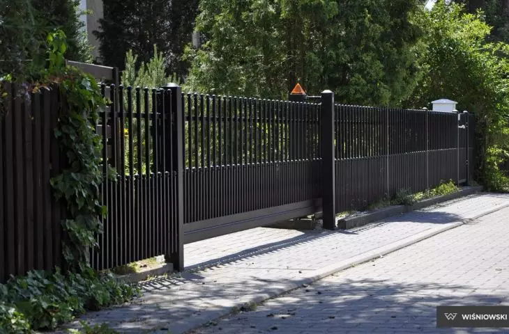 Premium fencing systems