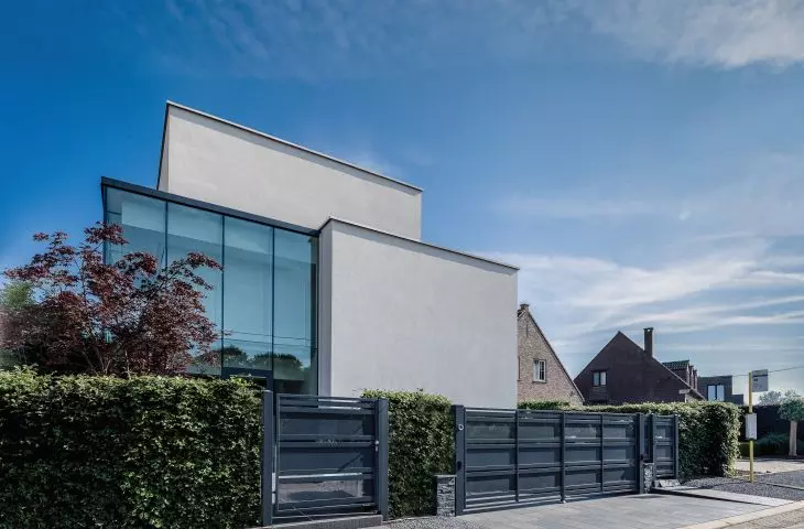Double-leaf gate, wicket Modern