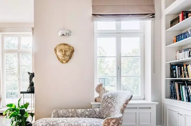 Villa in Old Bielany, large windows overlooking the garden