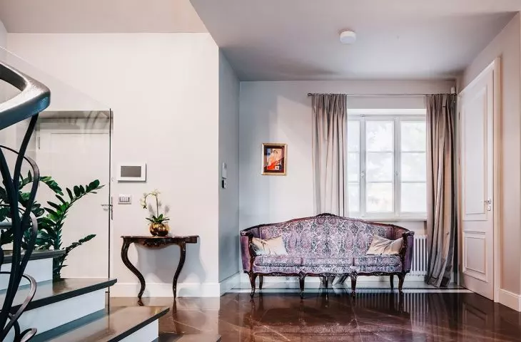 Villa in Old Bielany, corridor 